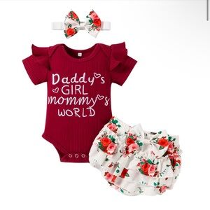 NWOT Daddy’s Girl Mommy’s World Baby Girl 3 Piece Onesie Set size 80